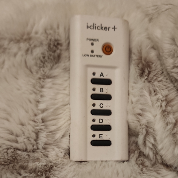 iClicker+ White Remote Control - Picture 1 of 2